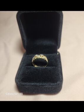 Gold Floral Cluster Ring - Women Jewelry